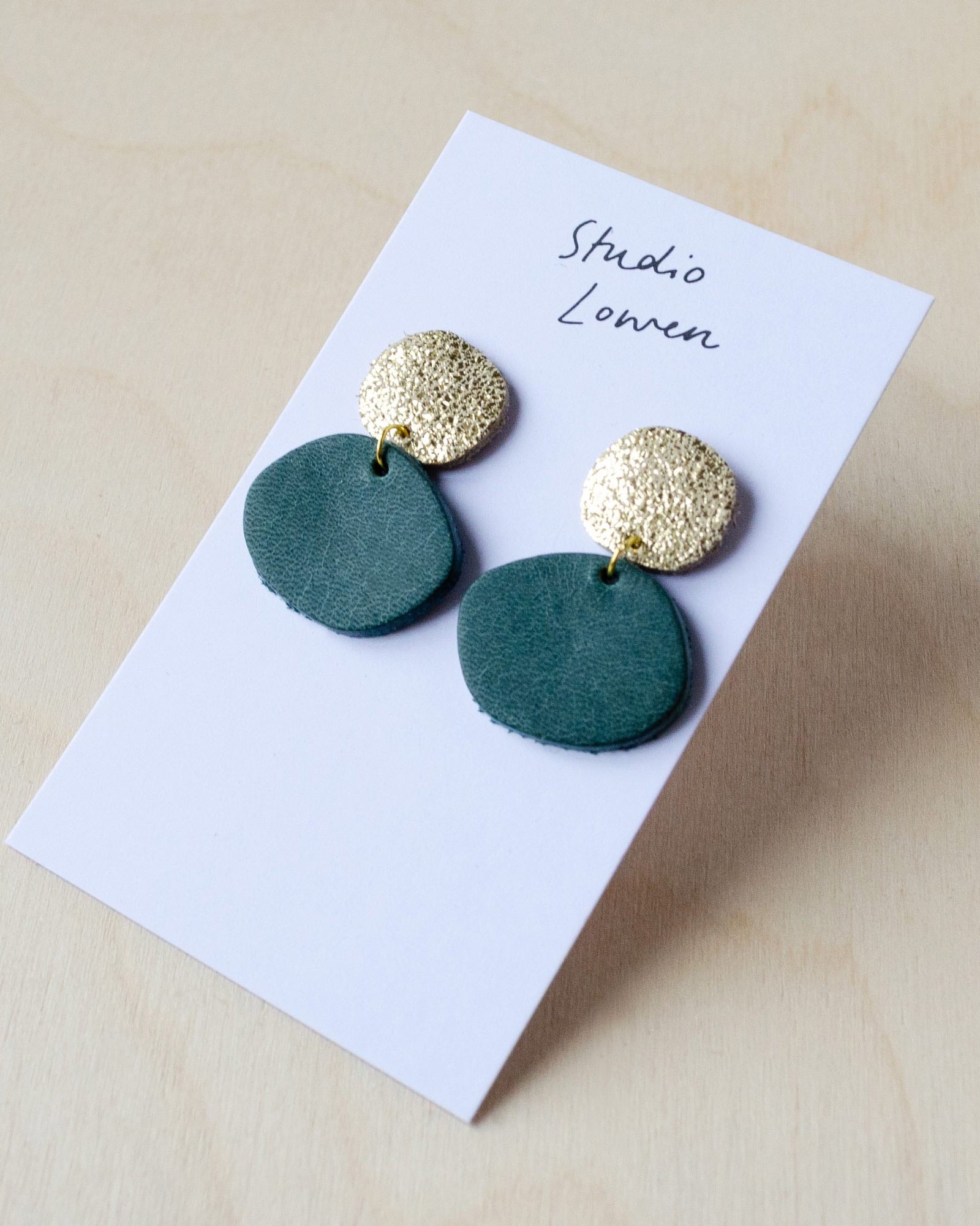 Bili Pop Earrings in Forest Green Leather