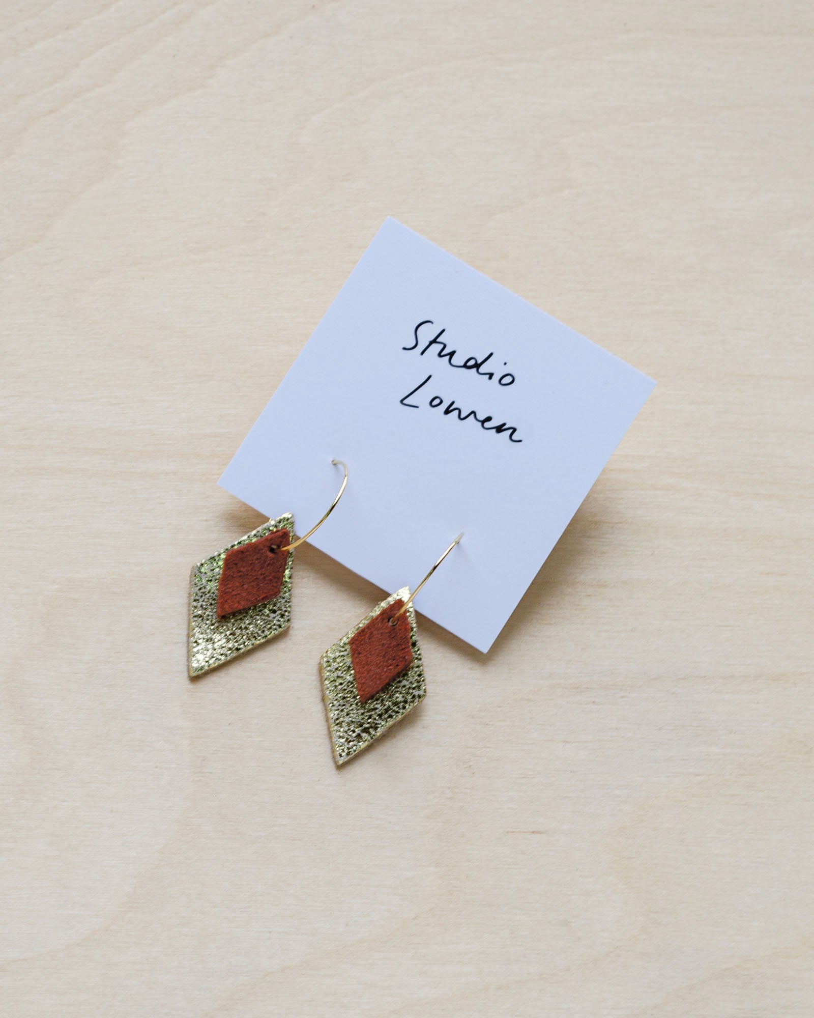 Bea Hoop Earrings In Chestnut Brown