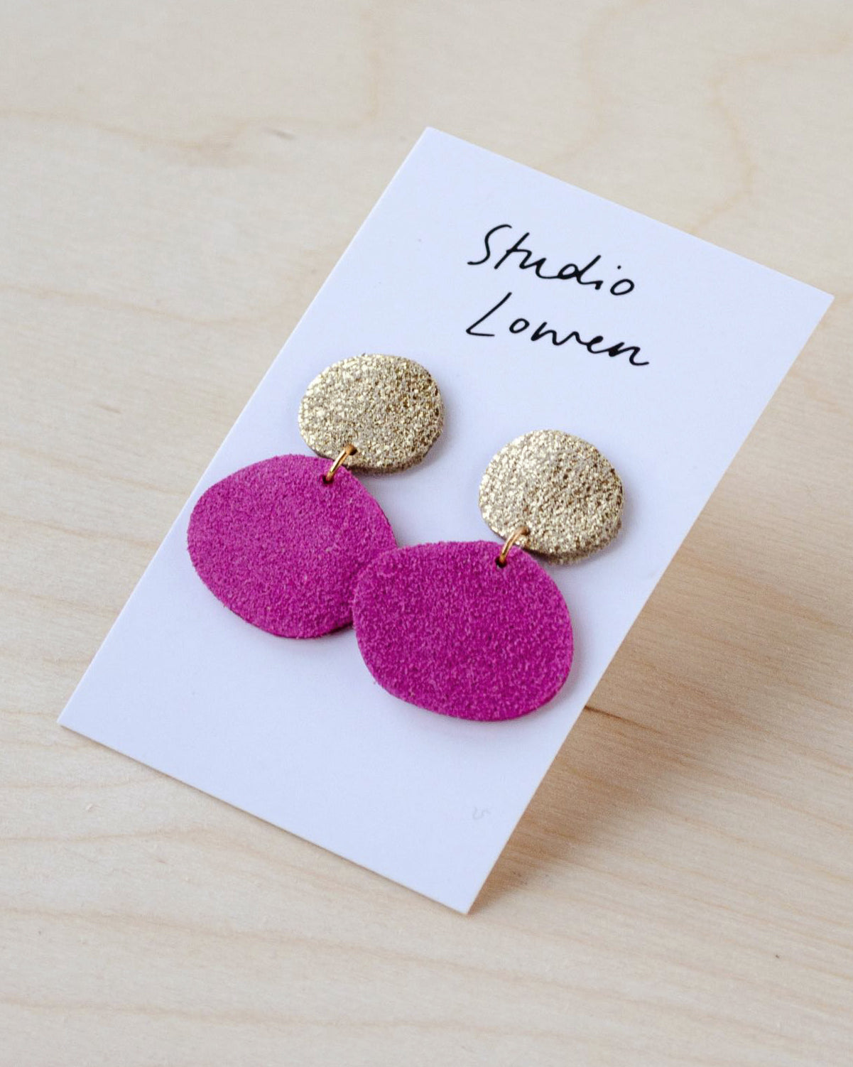Bili Pop Earrings in Fuchsia Pink