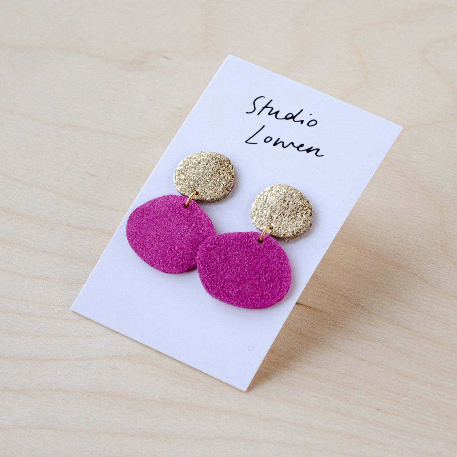 Bili Pop Earrings in Fuchsia Pink