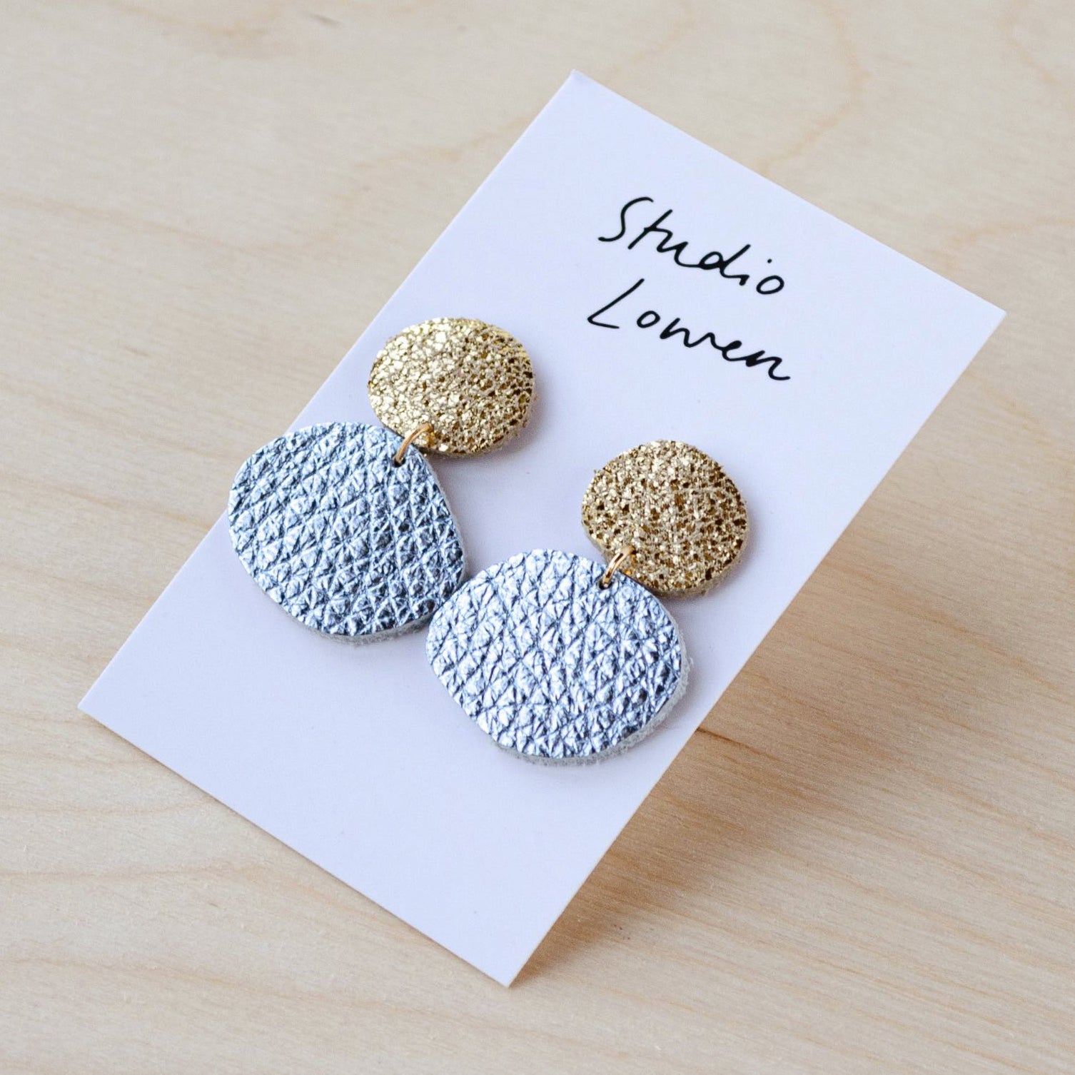 Bili Pop Earrings in Metallic Diamond