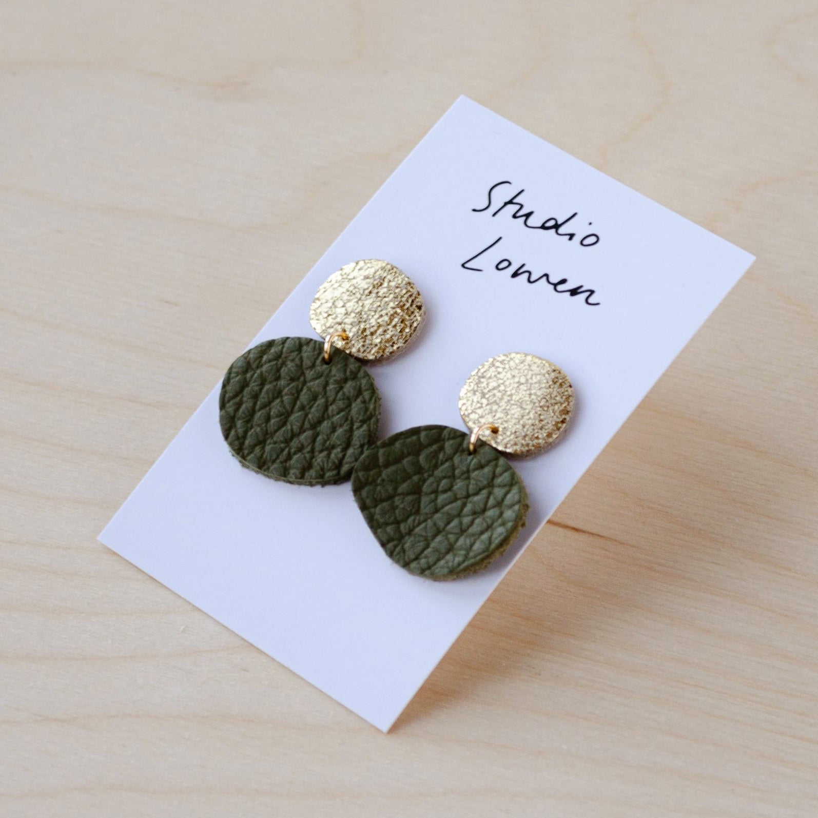 Bili Pop earrings in Olive Green leather