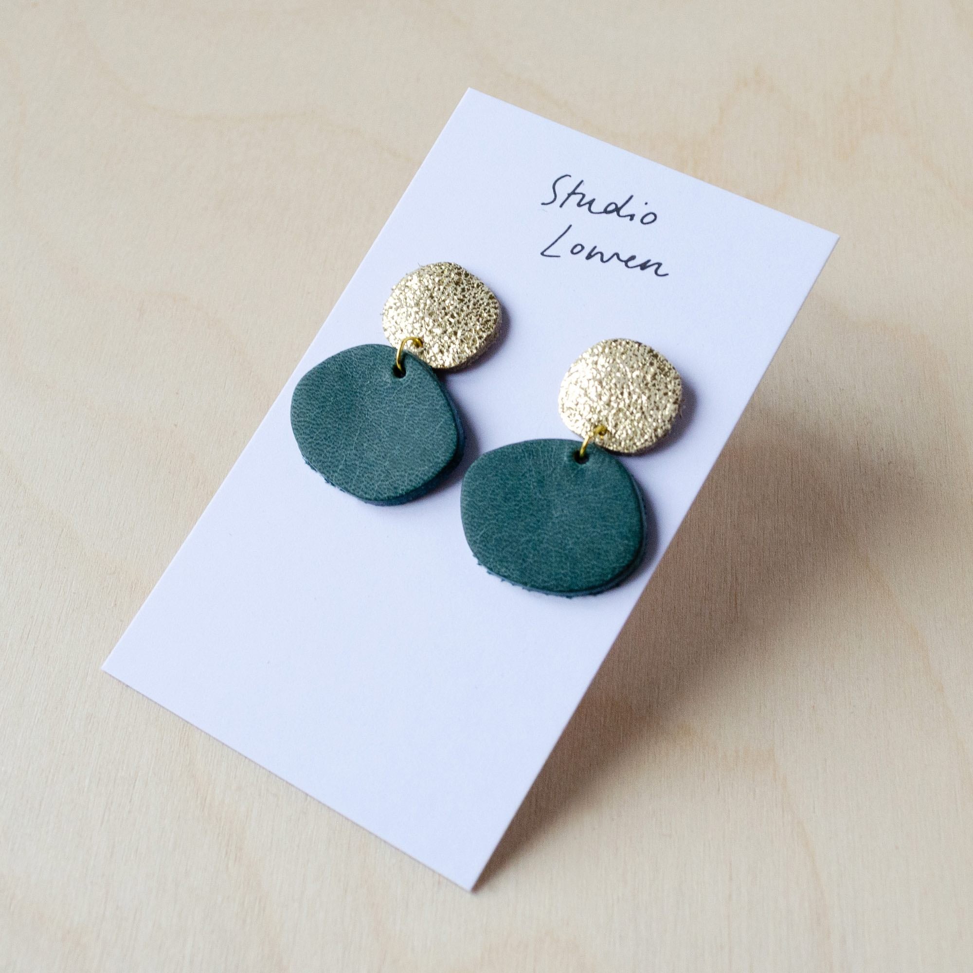 Bili Pop Earrings in Forest Green Leather